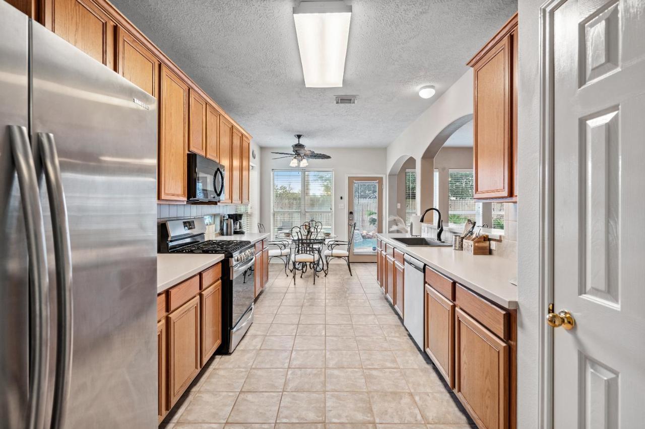 Perfect Getaway With Pool, Spa, And Private Gym Spring Exterior photo