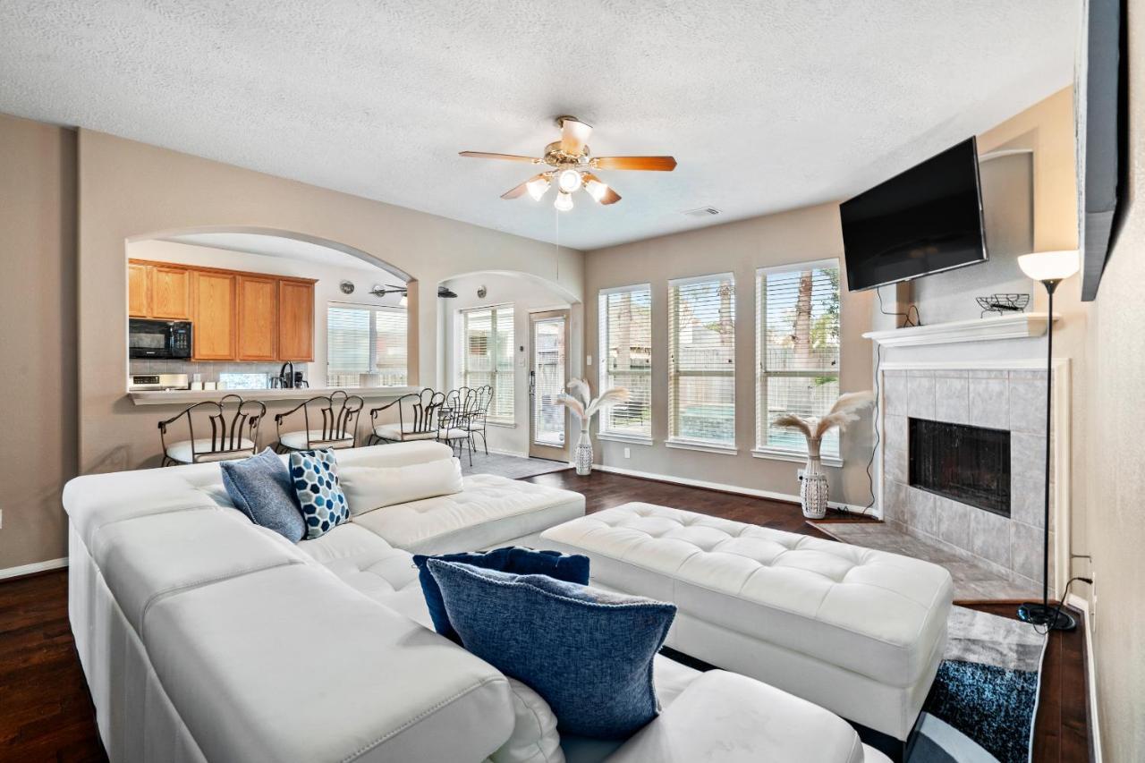 Perfect Getaway With Pool, Spa, And Private Gym Spring Exterior photo